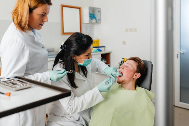 Best Emergency Tooth Extraction in Farrell, PA